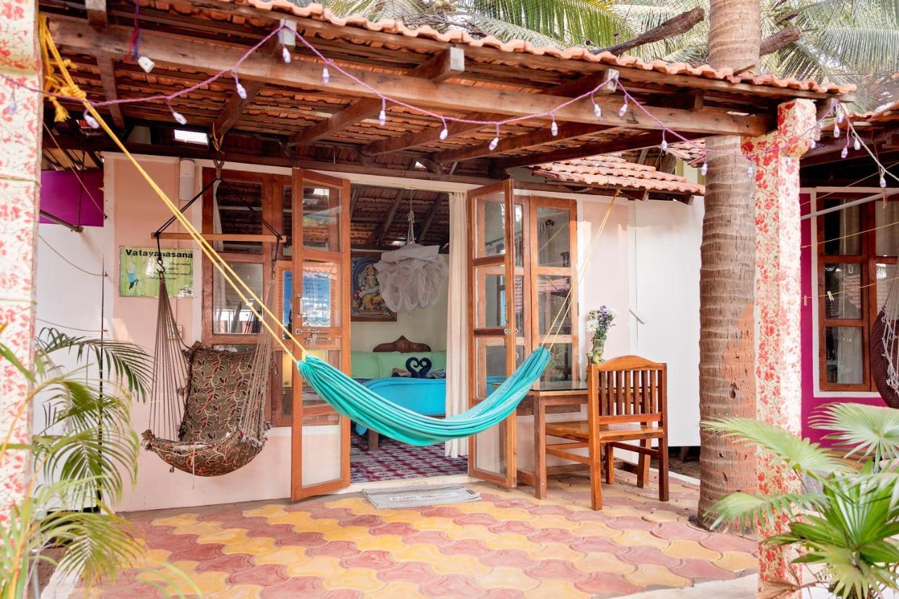 Kranti Yoga Tradition - Beach Resort Patnem Beach Exterior foto